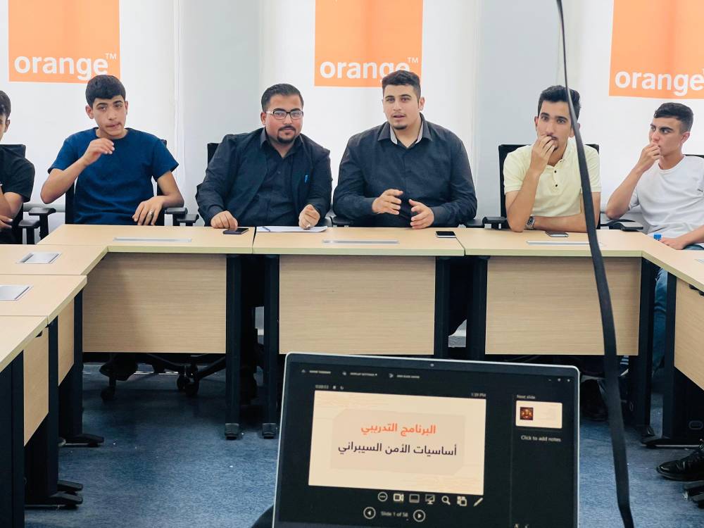 دورات تدريبية وأنشطة توعوية هادفة لتعزيز قدرات الشباب في إربد.