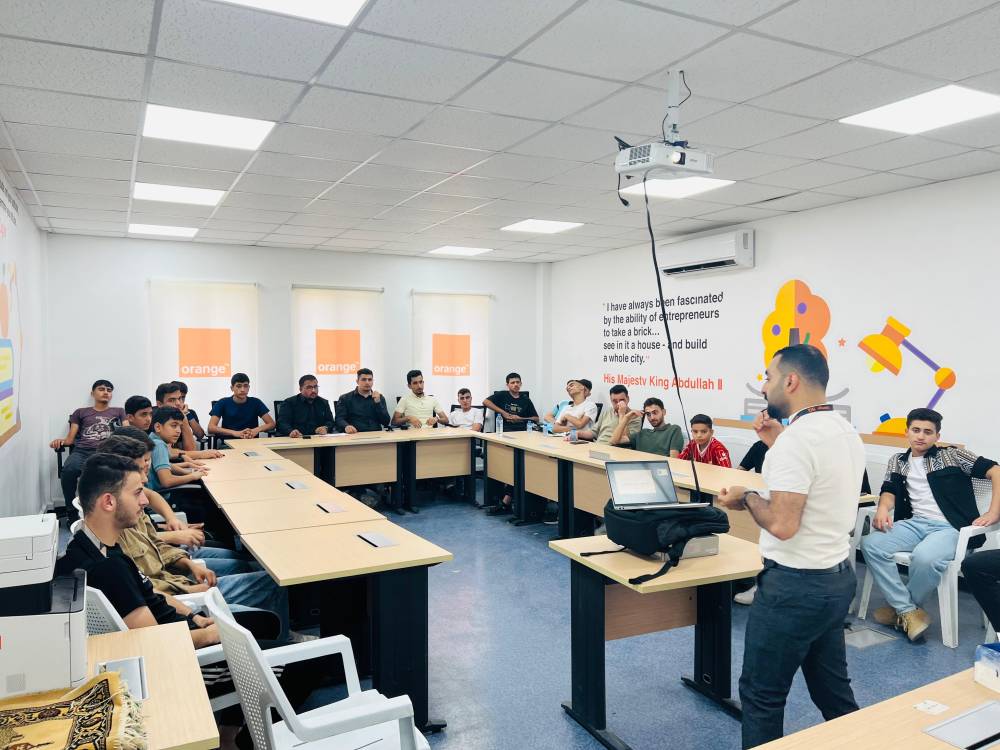 دورات تدريبية وأنشطة توعوية هادفة لتعزيز قدرات الشباب في إربد.