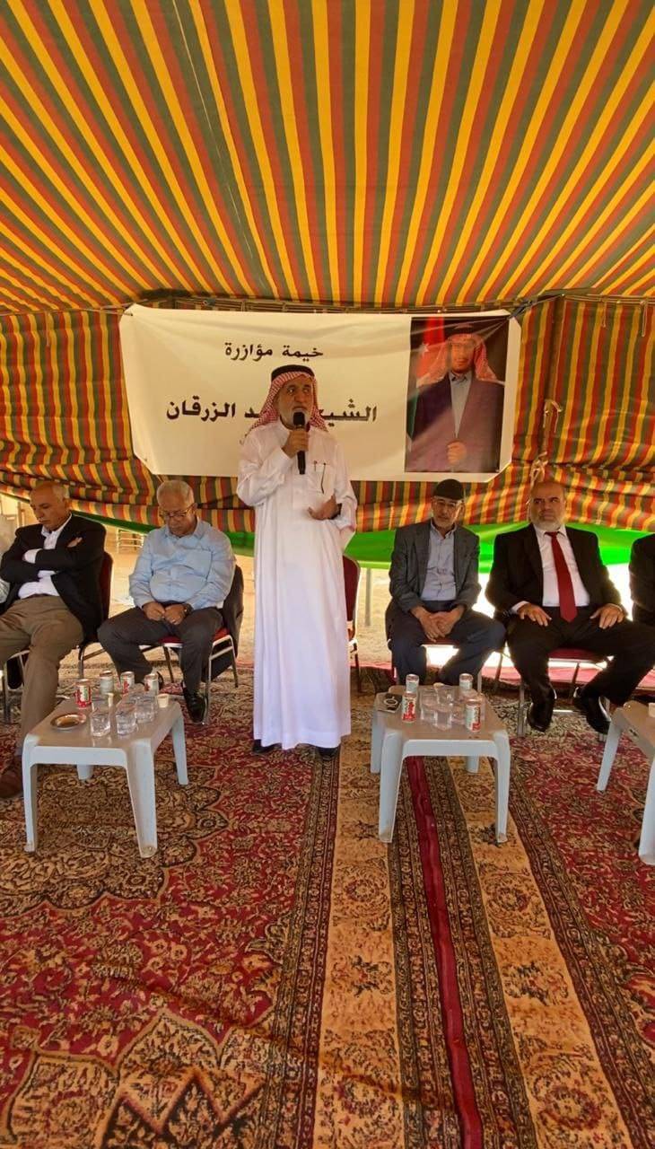 وجهاء ونواب وشخصيات وطنية في خيمة التضامن مع الزرقان في الطفيلة - صور  