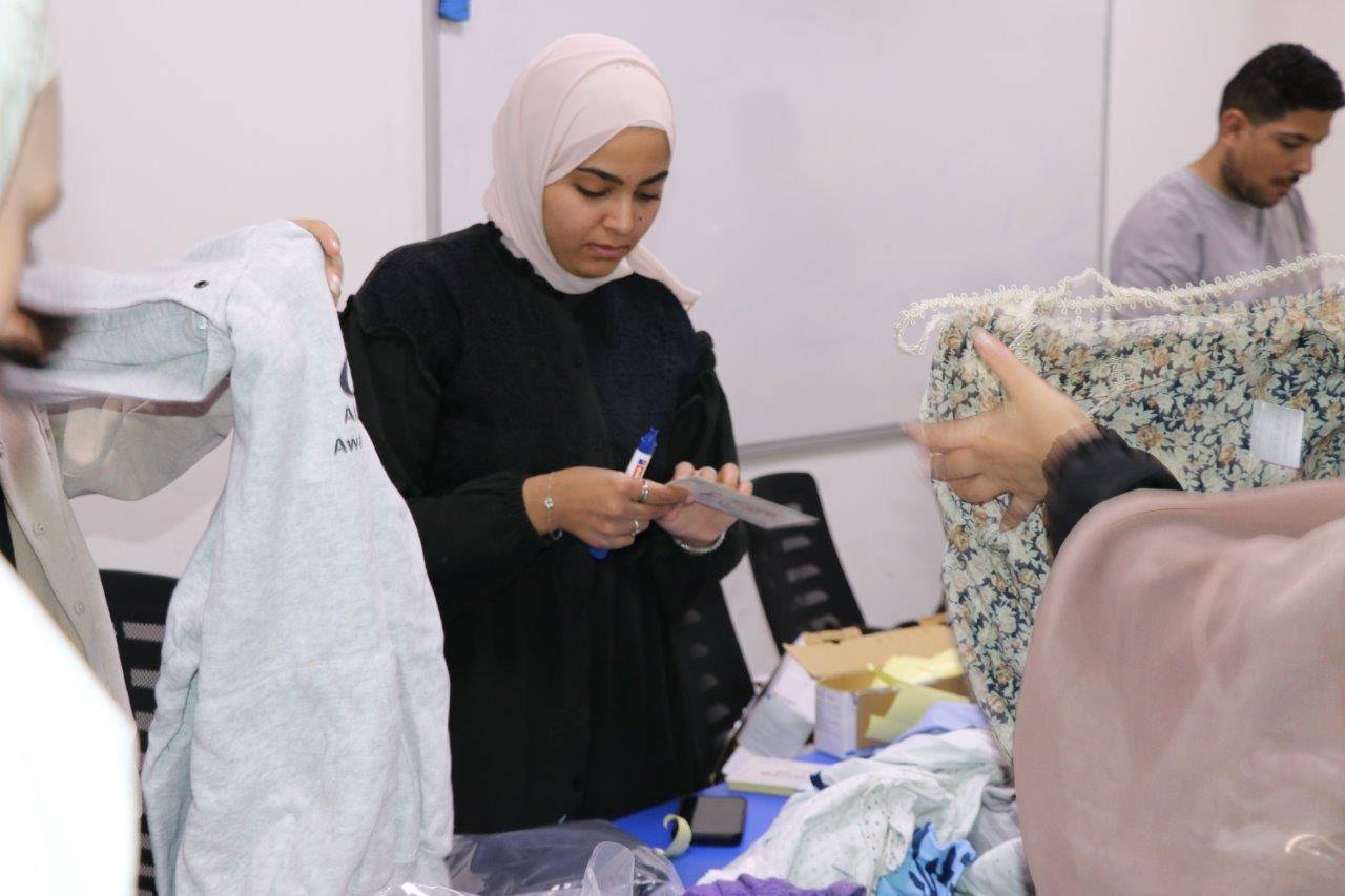 مبادرة  أرسم ابتسامة 6  في جامعة عمان العربية تشمل (22) أسرة