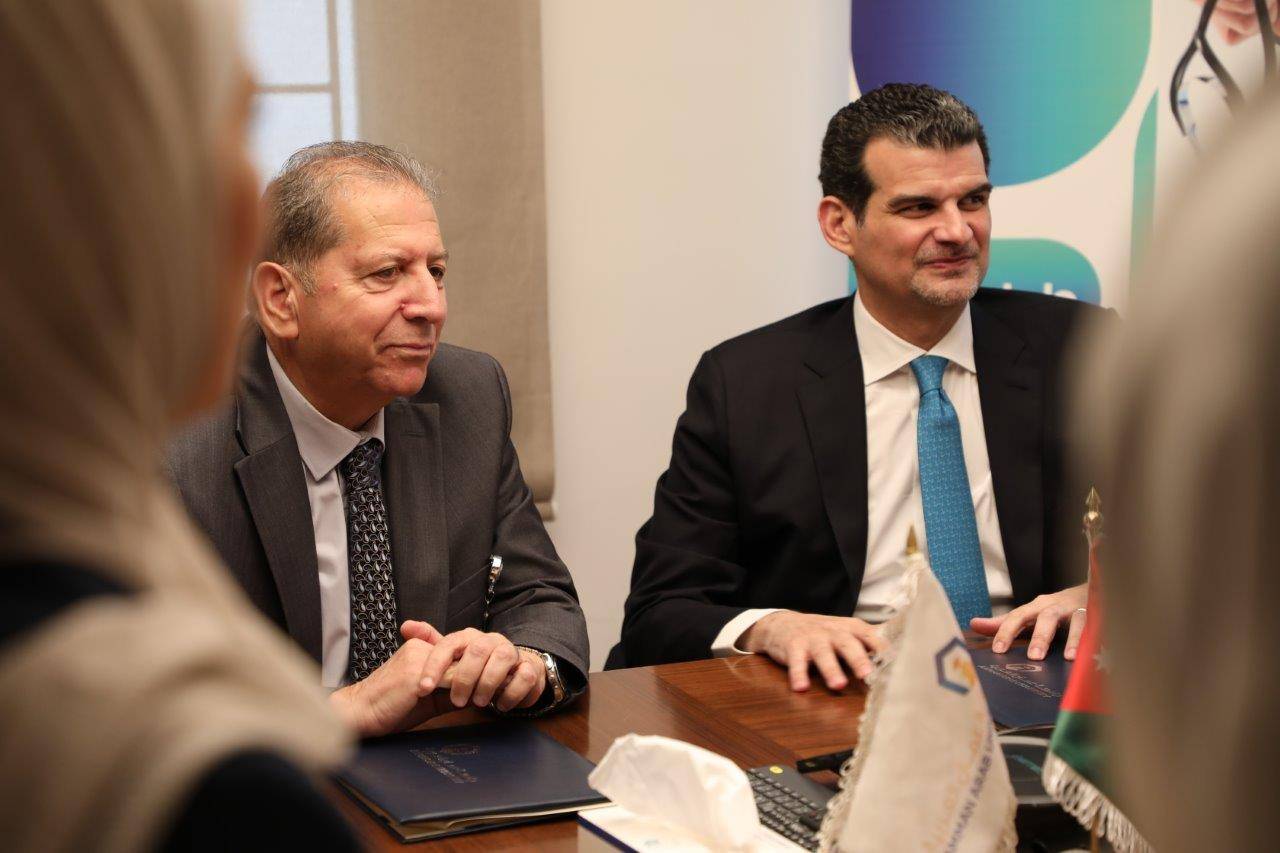  عمان العربية توقع اتفاقية تعاون مع مستشفى الرشيد لتدريب طلبة كلية الصيدلة وتأهيلهم لسوق العمل