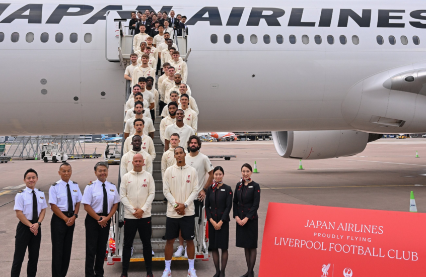 من هو اللاعب الذي استبعده سلوت من جولة ليفربول التحضيرية؟