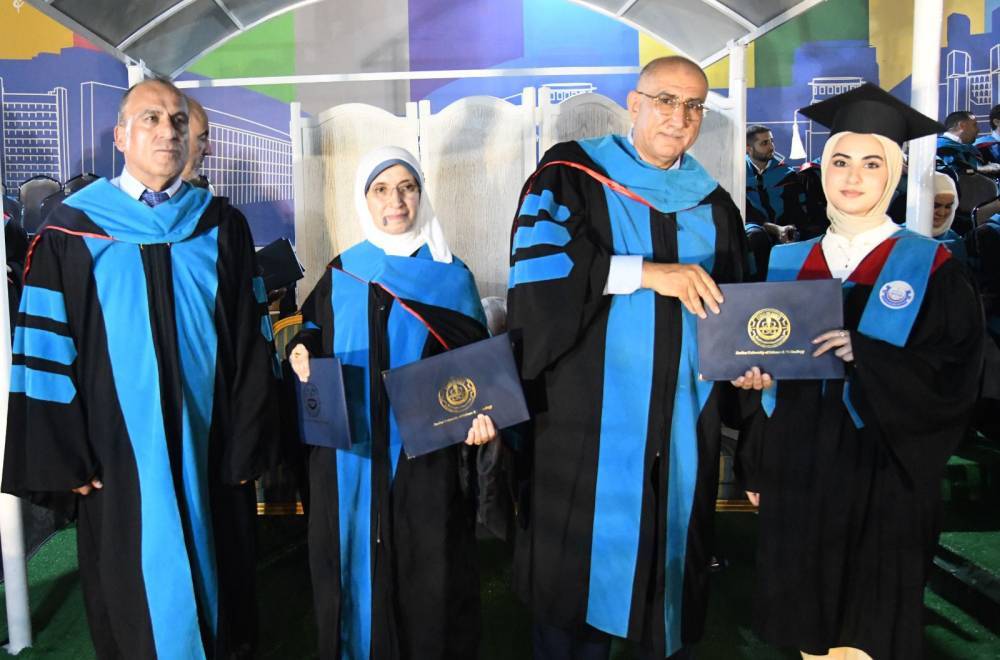 جامعة العلوم والتكنولوجيا تواصل احتفالاتها بتخريج الفوج السابع والثلاثين