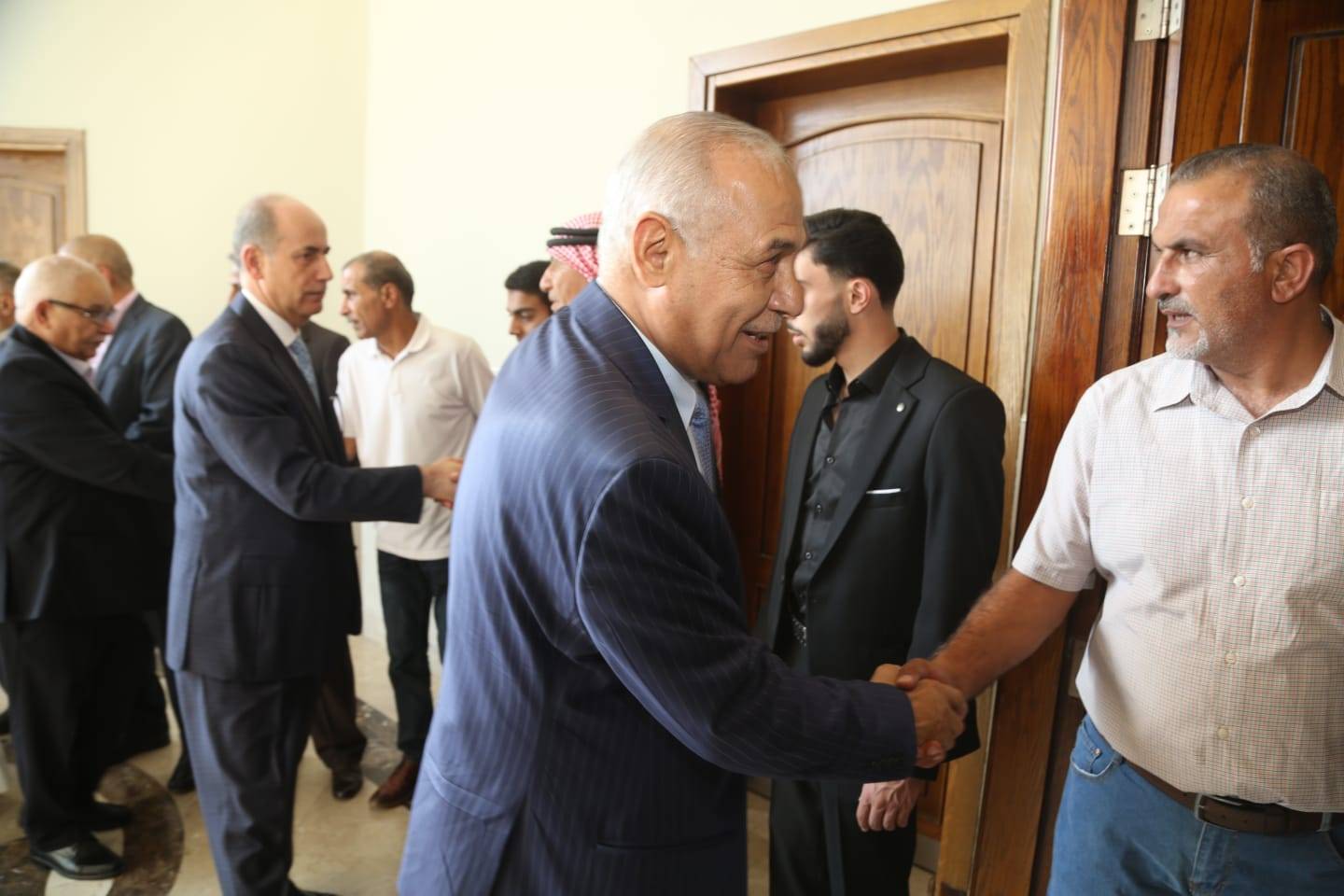 التيم و ابو صنوبر نسايب الحديد طلب و العبادي أعطى