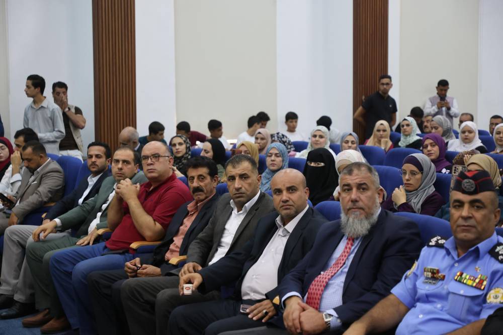 وزير الشباب يترأس جلسة تعريفية بجائزة الحسين للعمل التطوعي في الطفيلة