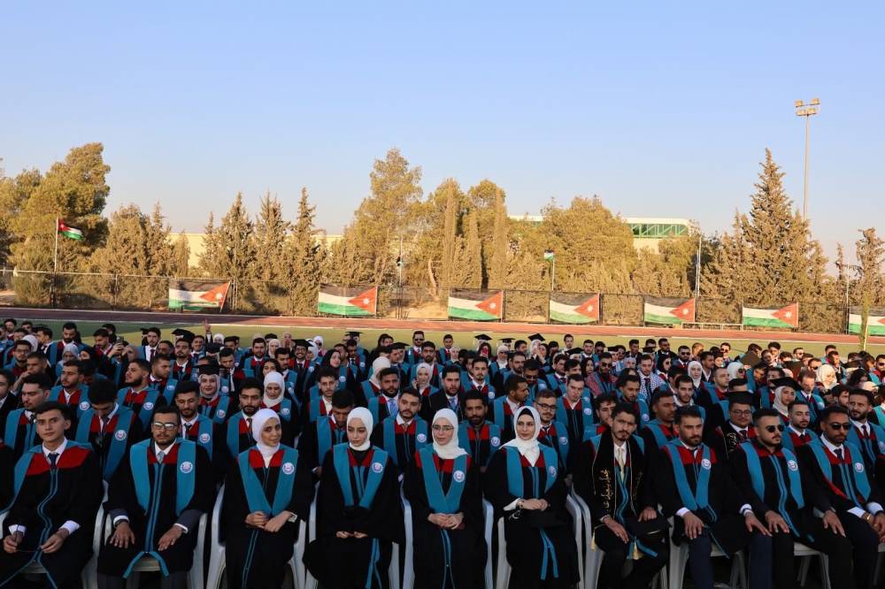 في ختام أسبوع حافل بالفرح والإنجاز.. العلوم والتكنولوجيا ترفد الوطن بالفوج السابع والثلاثين من خريجيها