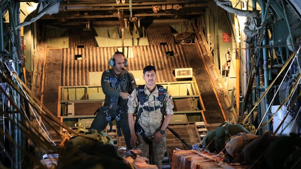 الأردن ينفذ 5 إنزالات جديدة على غزة بمشاركة عدة دول (صور)