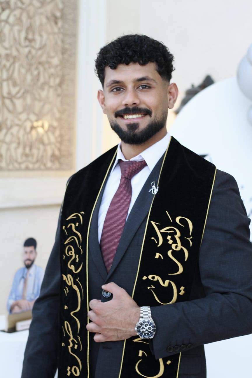 العقيد محمد صبرة يحتفل بتخرج نجله الدكتور ابراهيم - صور