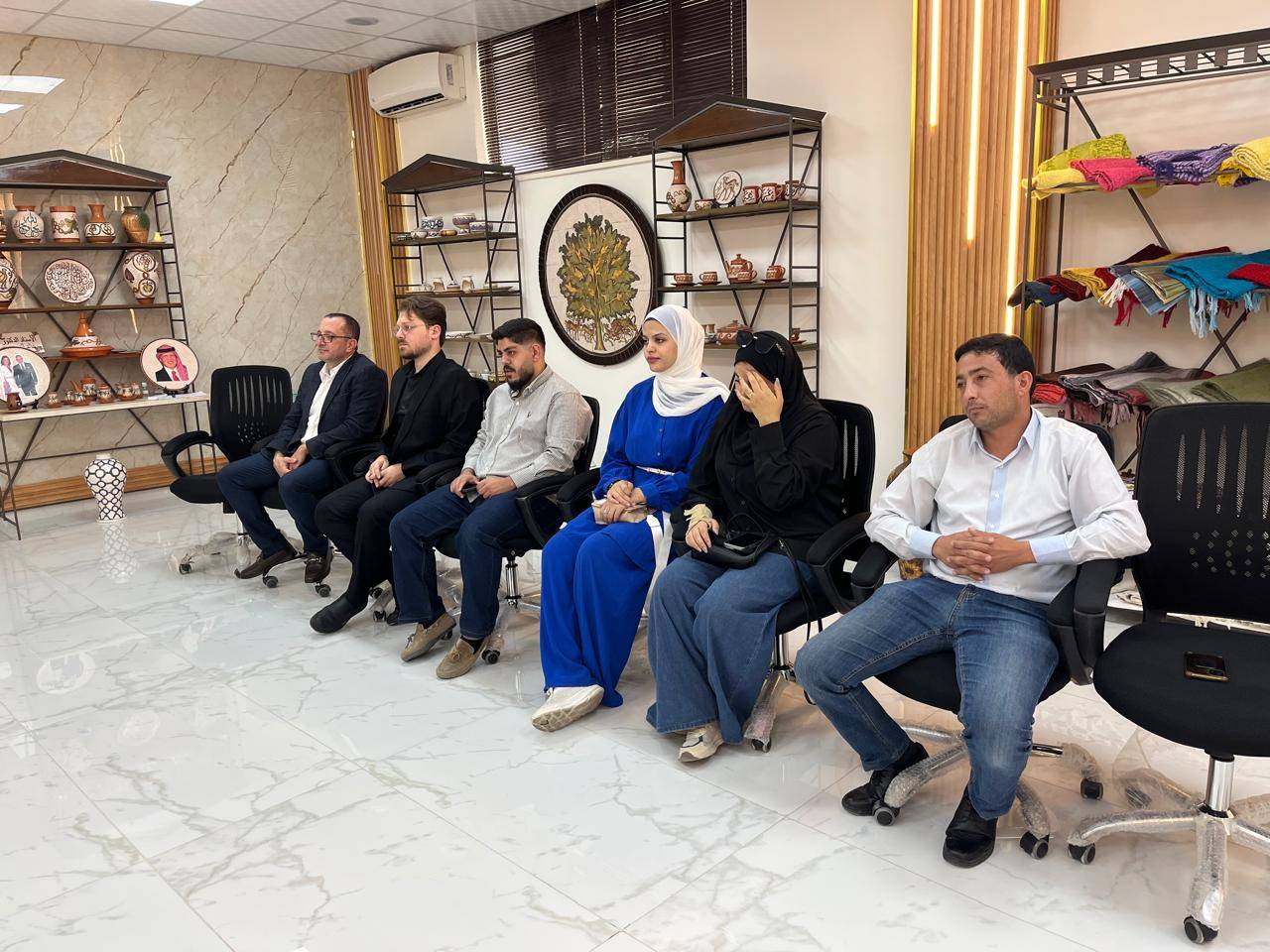 صيدلة عمان العربية تُعزز كفاءة طلبتها ببرنامج تطبيقي في الصناعات الدوائية