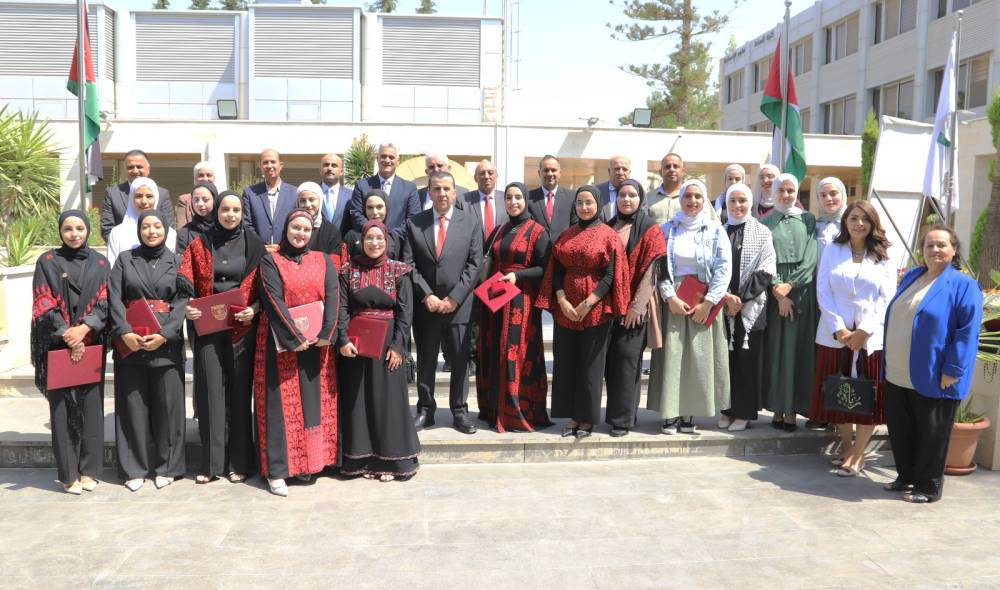 البلقاء التطبيقية تكرّم طالبات التبادل الطلابي العربي من فلسطين