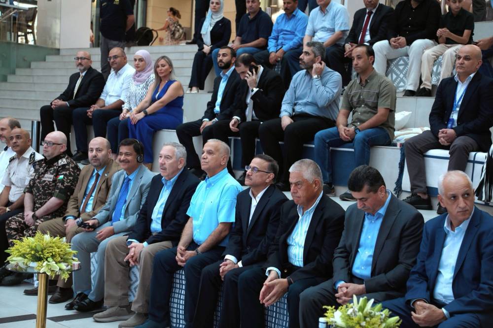 النافورة مول/ العقبة يتسلم شهادة (EDGE) العالمية