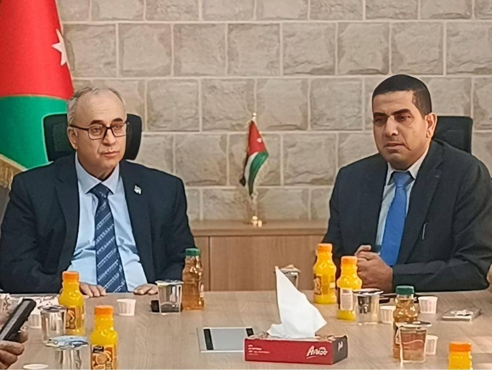 ابو علي يلتقي رئيس واعضاء خبراء ضريبة الدخل والمبيعات