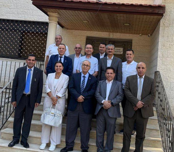 ابو علي يلتقي رئيس واعضاء خبراء ضريبة الدخل والمبيعات