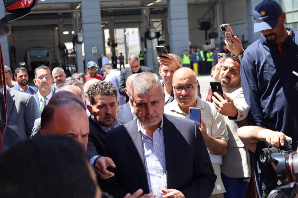 المناصير: خطة لانشاء مركز لتحويل الشاحنات للعمل بالغاز.. وجاهزون لفتح محطات تعبئة لمركبات الغاز عند استيرادها