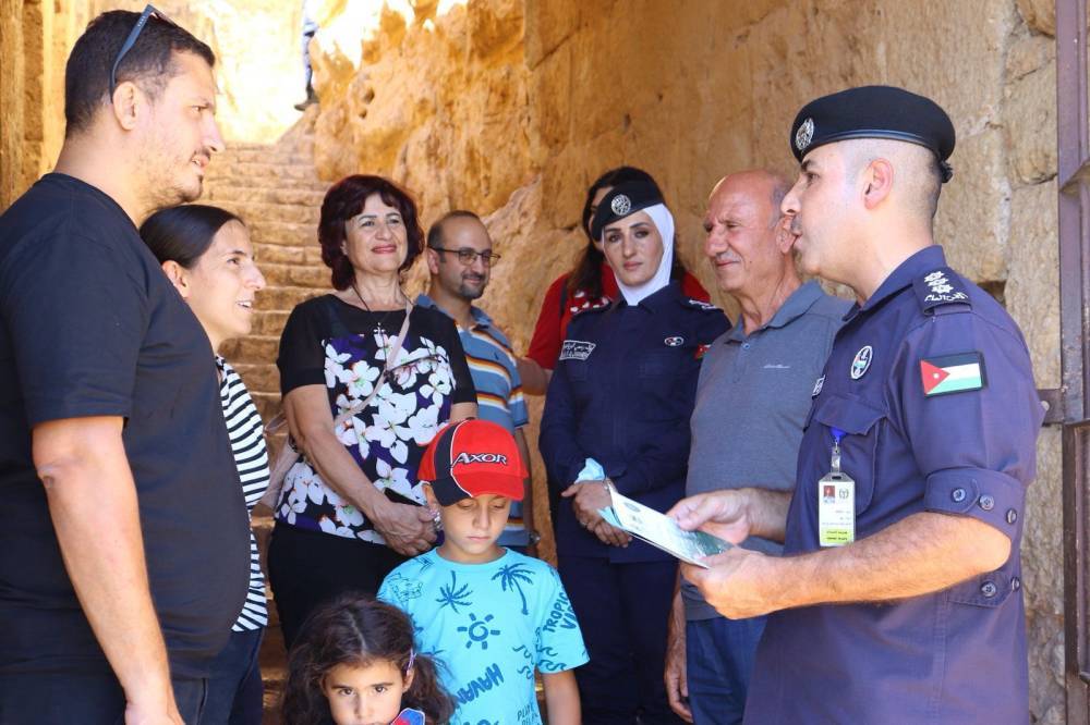 الأمن العام ينفذ يوماً توعوياً بيئياً  في المناطق السياحيه والطبيعية في محافظات المملكة