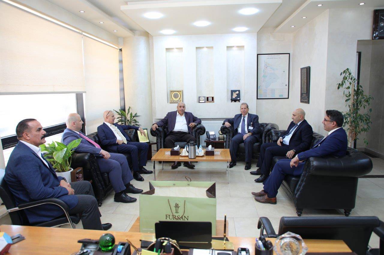 تعاون عمان العربية والمنارة الإسلامية للتأمين يفتح آفاق التدريب والتوظيف لطلبة كلية الأعمال