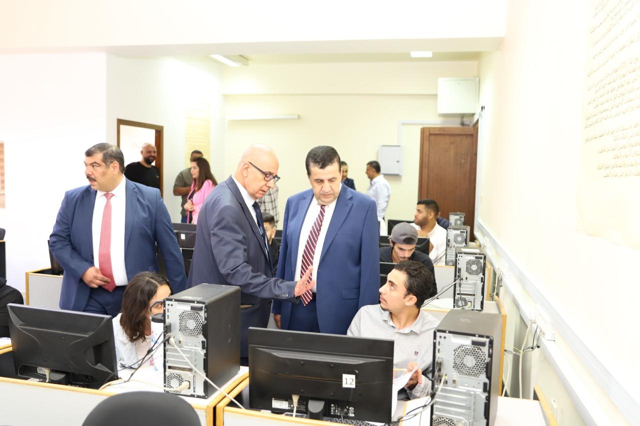 العجلوني يتفقد سير امتحان الشامل العملي للدورة الصيفية 2025 في البلقاء التطبيقية