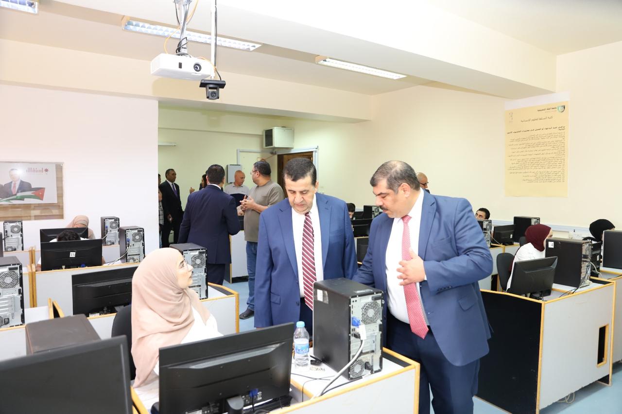 العجلوني يتفقد سير امتحان الشامل العملي للدورة الصيفية 2025 في البلقاء التطبيقية