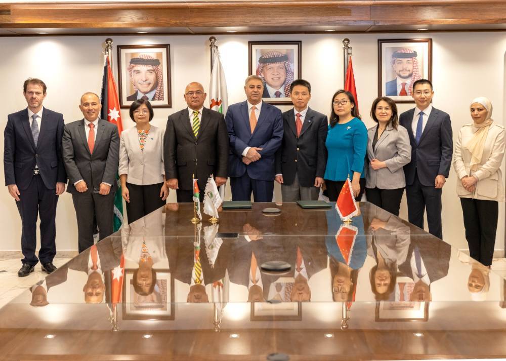 البوتاس العربية تعزز صادراتها إلى السوق الصينية بتجديد اتفاقيتها مع شركة سينوكيم حتى عام 2028