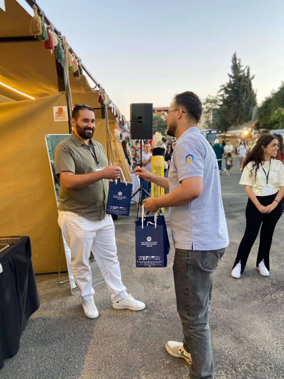 برعاية ملكية سامية عمان العربية تشارك في بازار النادي الأهلي وتسلط الضوء على تخصصات أكاديمية جديدة تلبي احتياجات سوق العمل