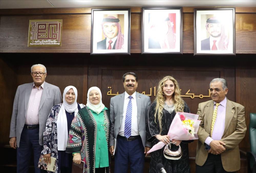 ندوة أدبية حول كتاب فحوى التأويل للكاتب علي القيسي برعاية الدكتورة والأديبة سارة طالب السهيل. 