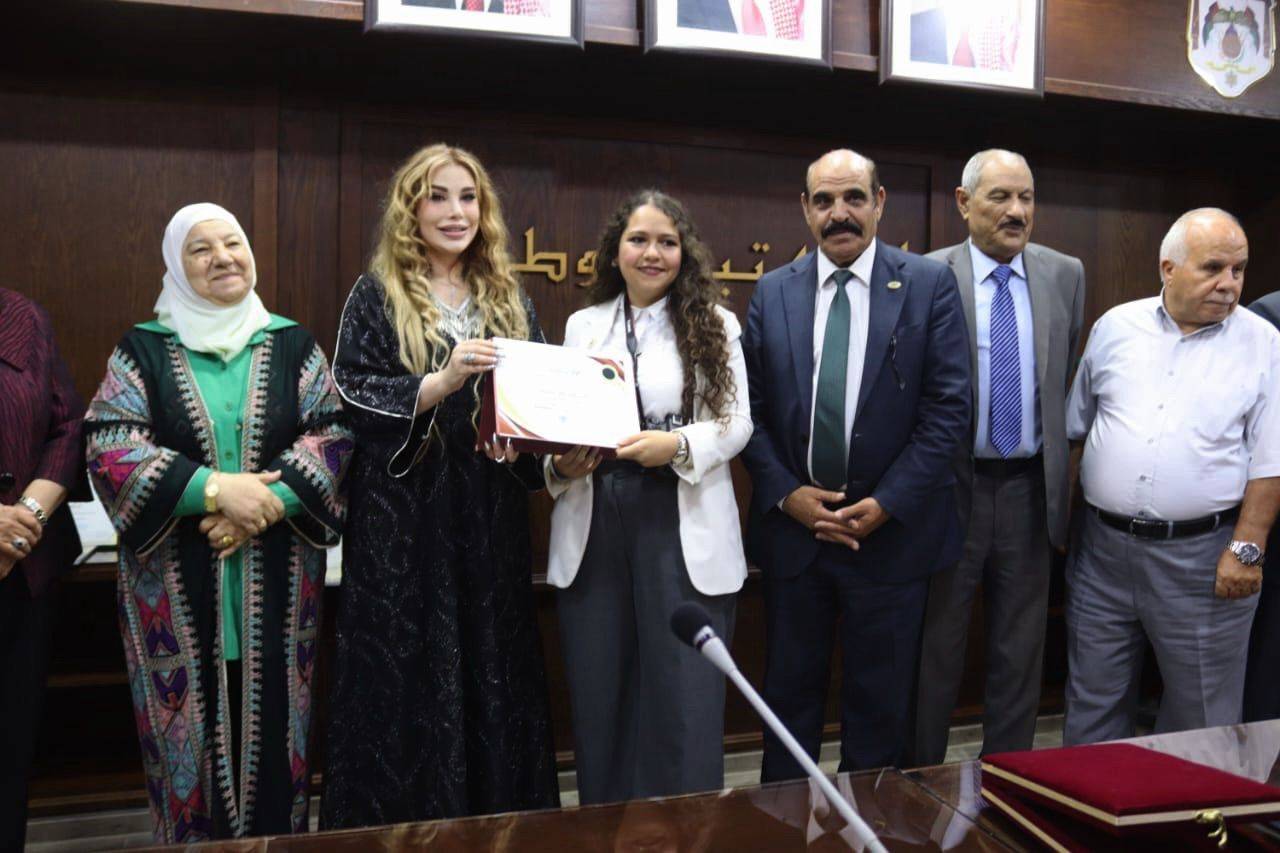 ندوة أدبية حول كتاب فحوى التأويل للكاتب علي القيسي برعاية الدكتورة والأديبة سارة طالب السهيل. 