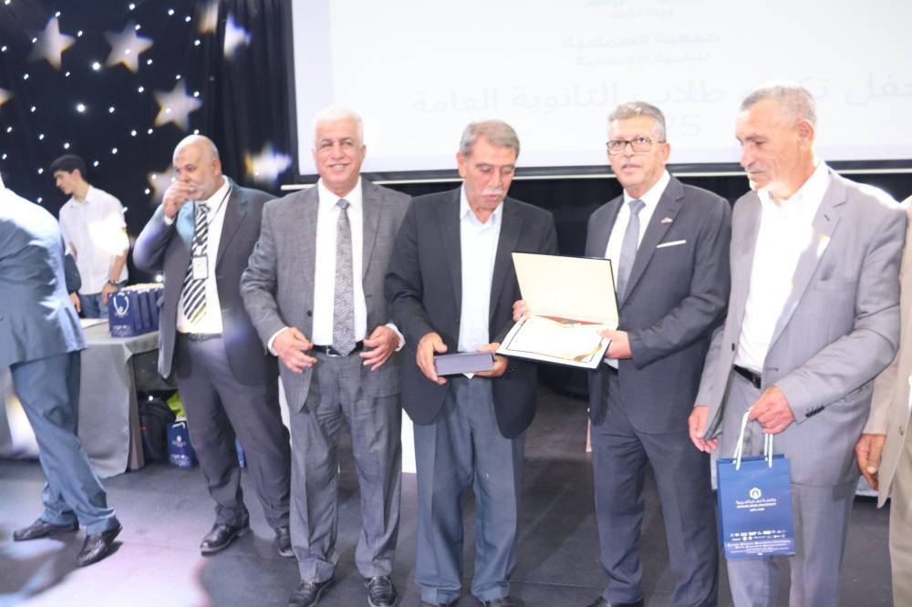 جامعة عمان العربية تحتفي بالطلبة المتفوقين وتستعرض تخصصاتها الجديدة في مدارس الحصاد