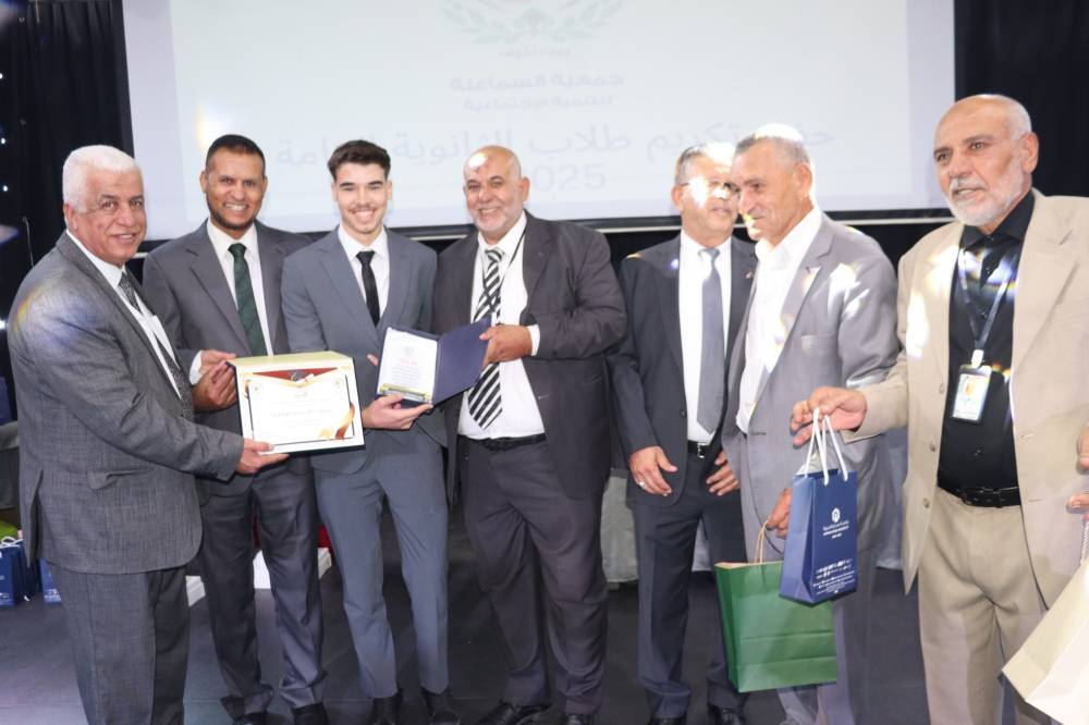 جامعة عمان العربية تحتفي بالطلبة المتفوقين وتستعرض تخصصاتها الجديدة في مدارس الحصاد