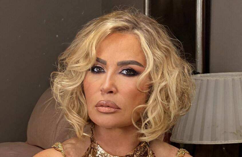 بعد موجة من الانتقادات.. إيناس الدغيدي تلغي حفل زفافها وتكتفي بالاحتفال العائلي