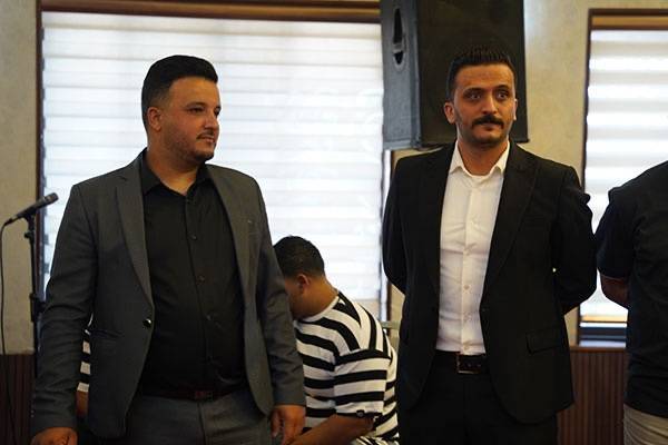 ال الجمل وال أبو نصار نسايب