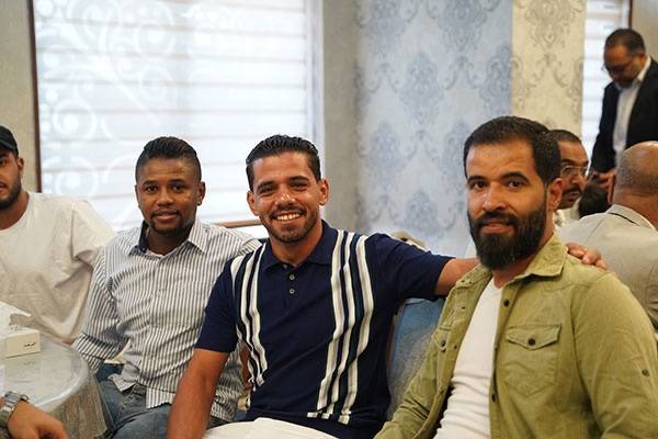 ال الجمل وال أبو نصار نسايب