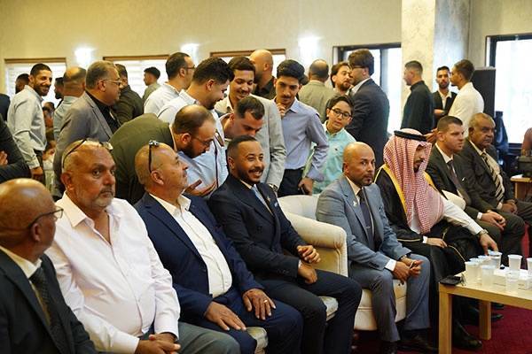 ال الجمل وال أبو نصار نسايب