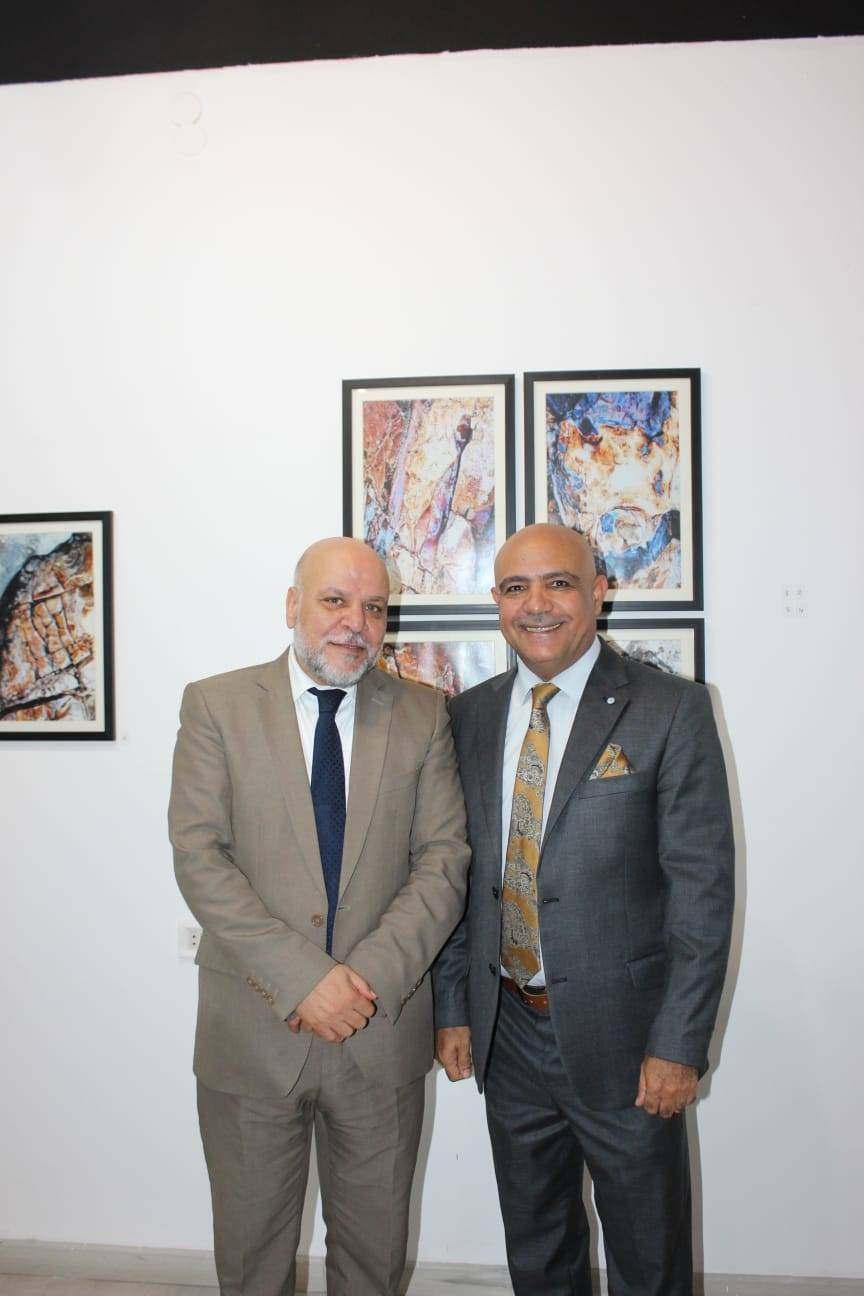 افتتاح معرض كائنات للغزوي