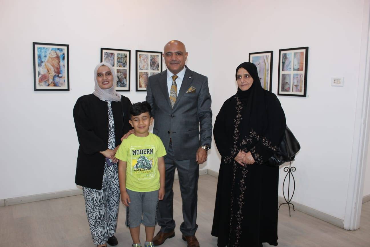 افتتاح معرض كائنات للغزوي