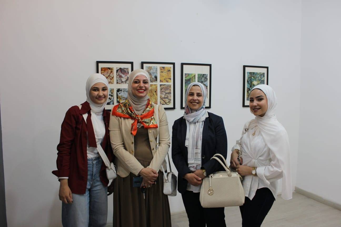 افتتاح معرض كائنات للغزوي