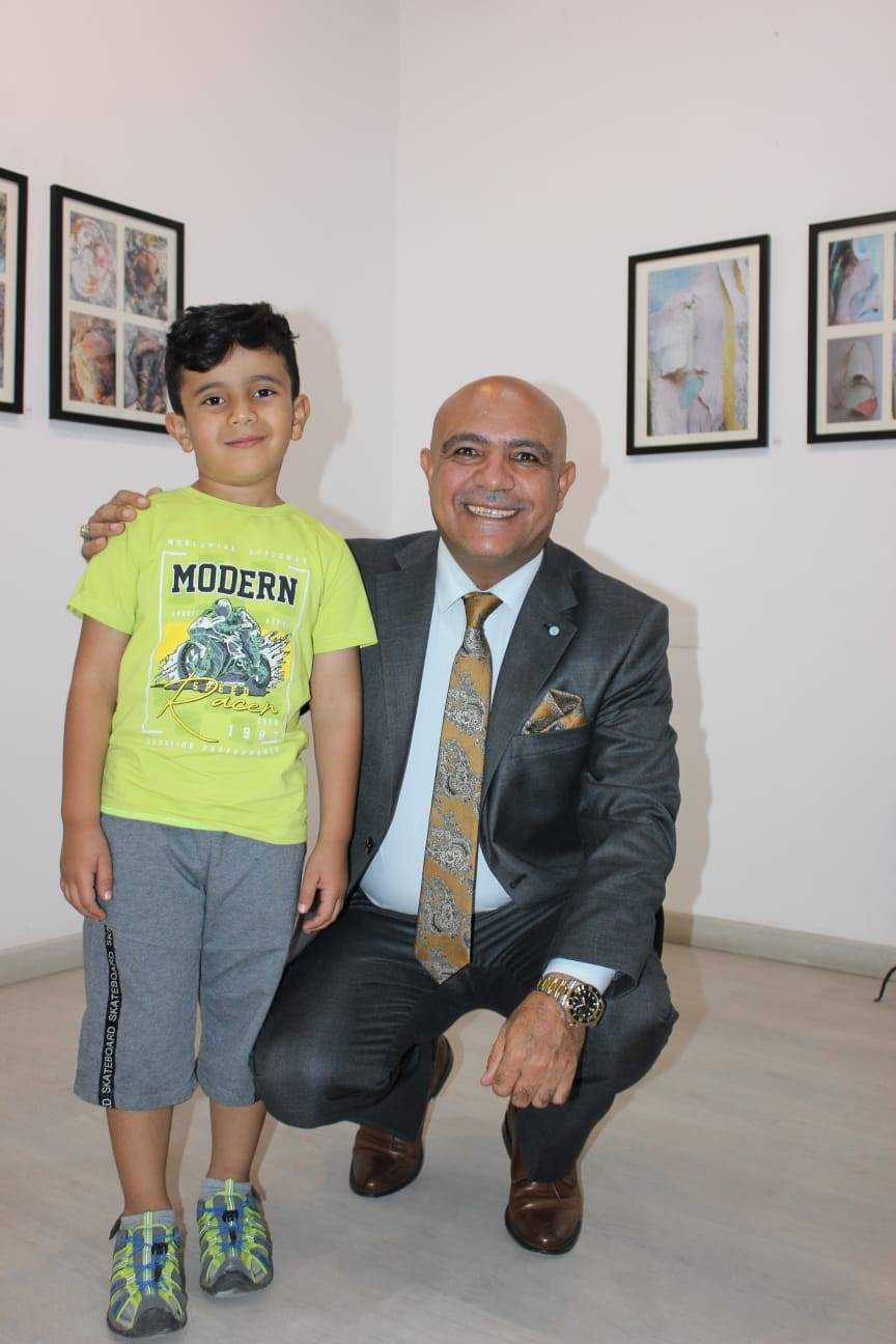 افتتاح معرض كائنات للغزوي