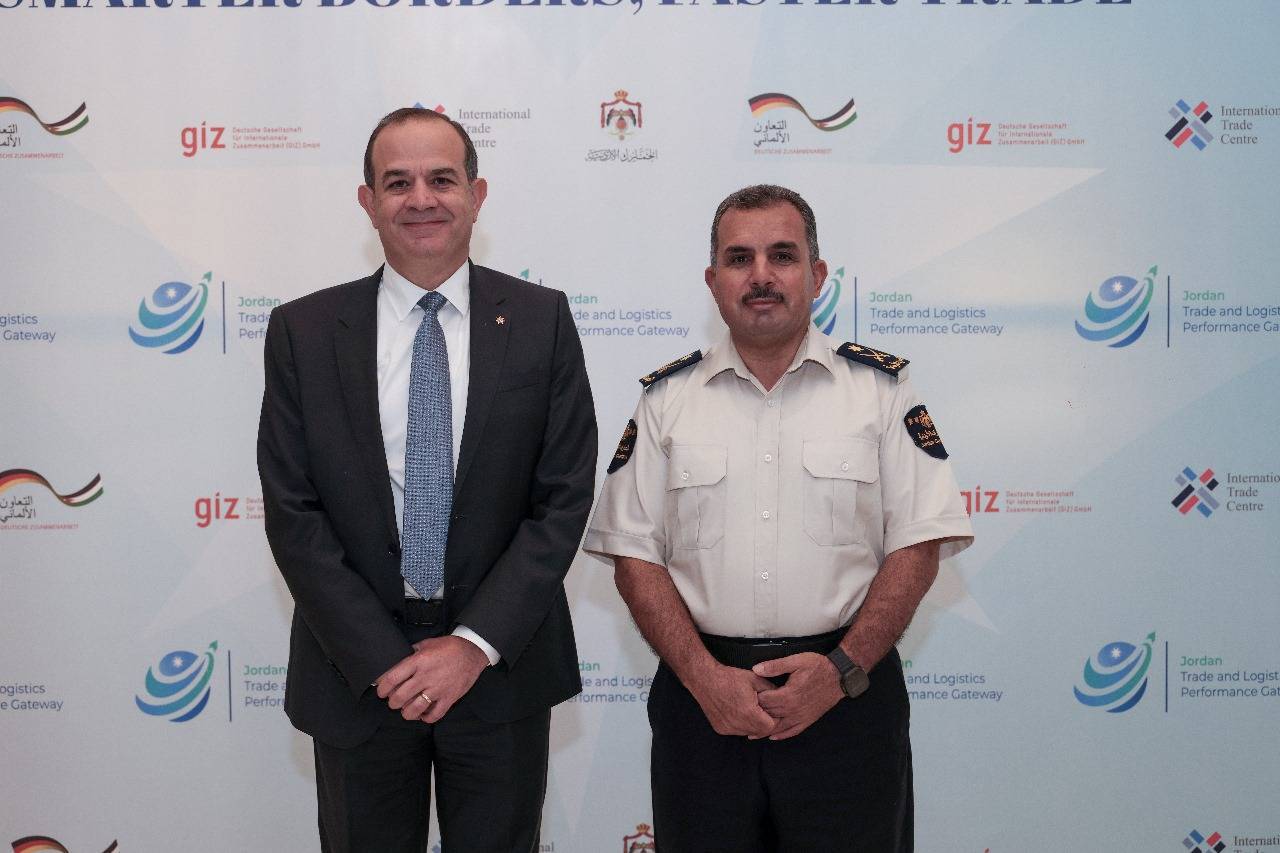  إطلاق بوابة التجارة والأداء اللوجستي