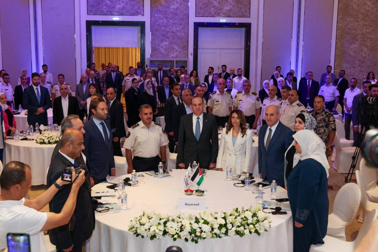  إطلاق بوابة التجارة والأداء اللوجستي