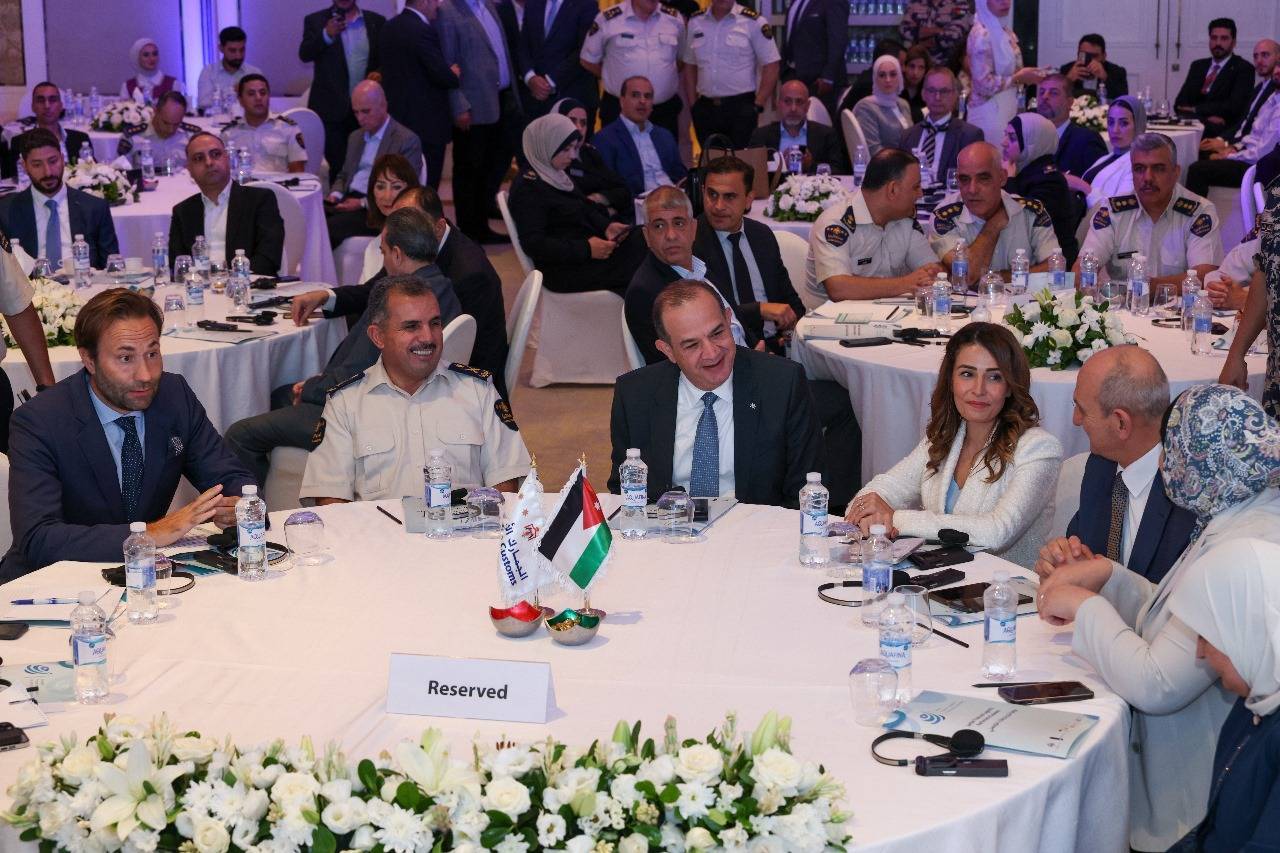  إطلاق بوابة التجارة والأداء اللوجستي