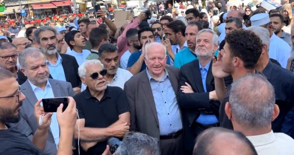 اعتصام في وسط البلد: حط الطلقة ببيت النار.. هيك علمنا السنوار