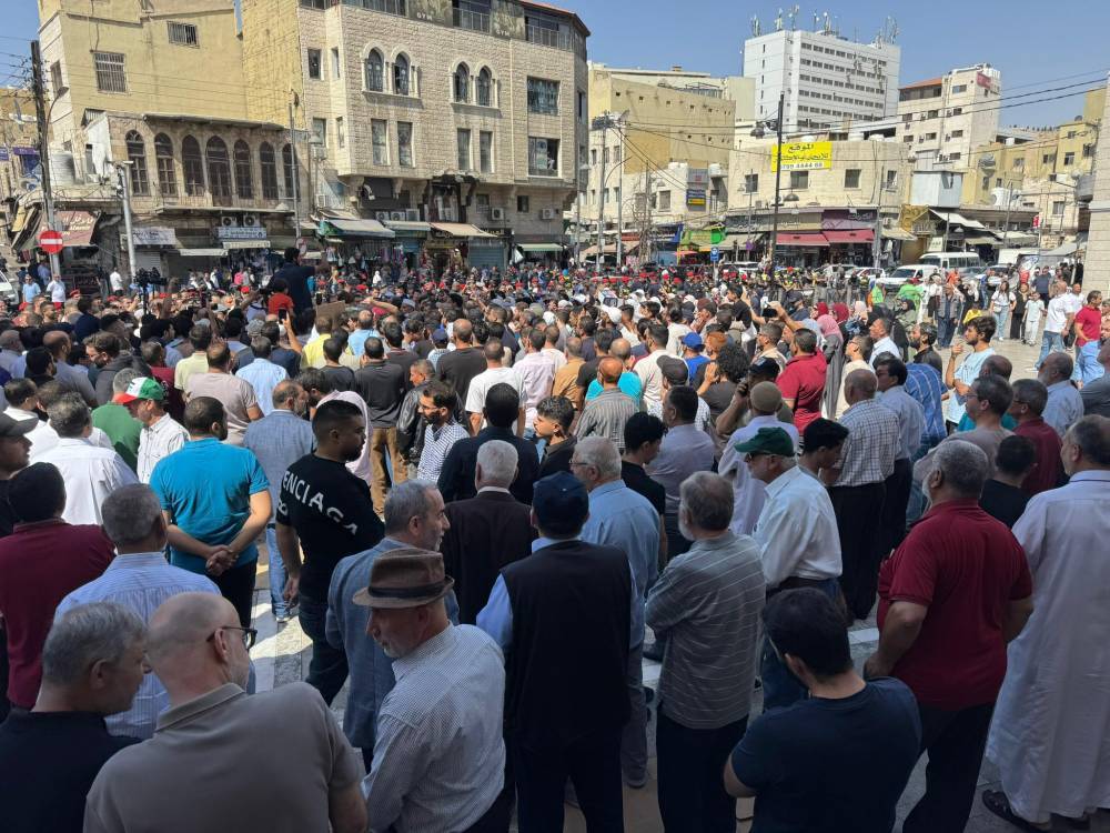 اعتصام في وسط البلد: حط الطلقة ببيت النار.. هيك علمنا السنوار