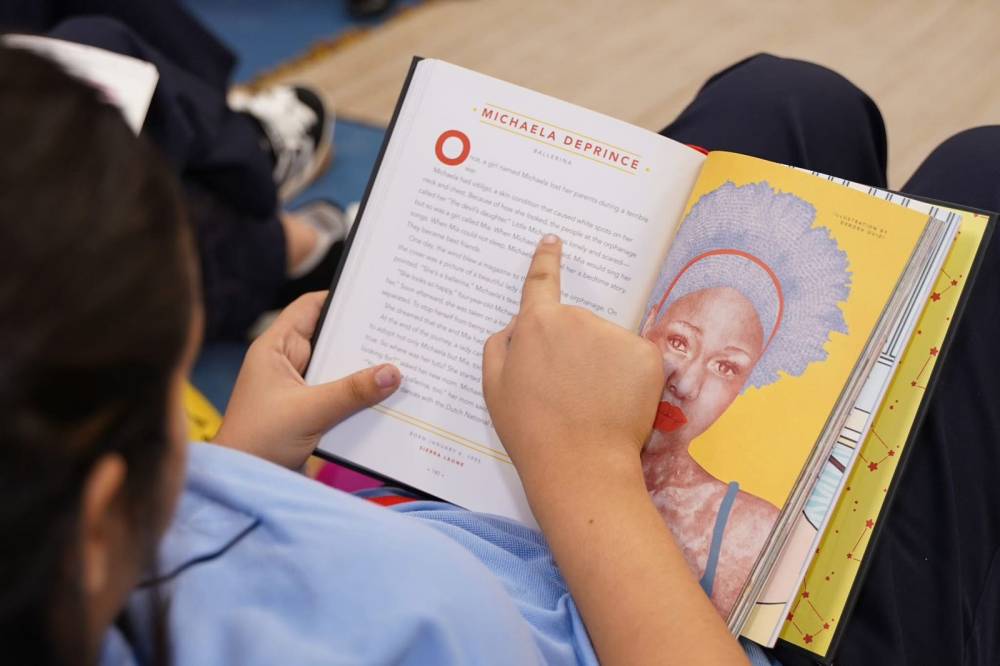 الأردنيون يحققون رقما قياسيا جديدا بعدد الصفحات التي تم قراءتها في ماراثون القراءة