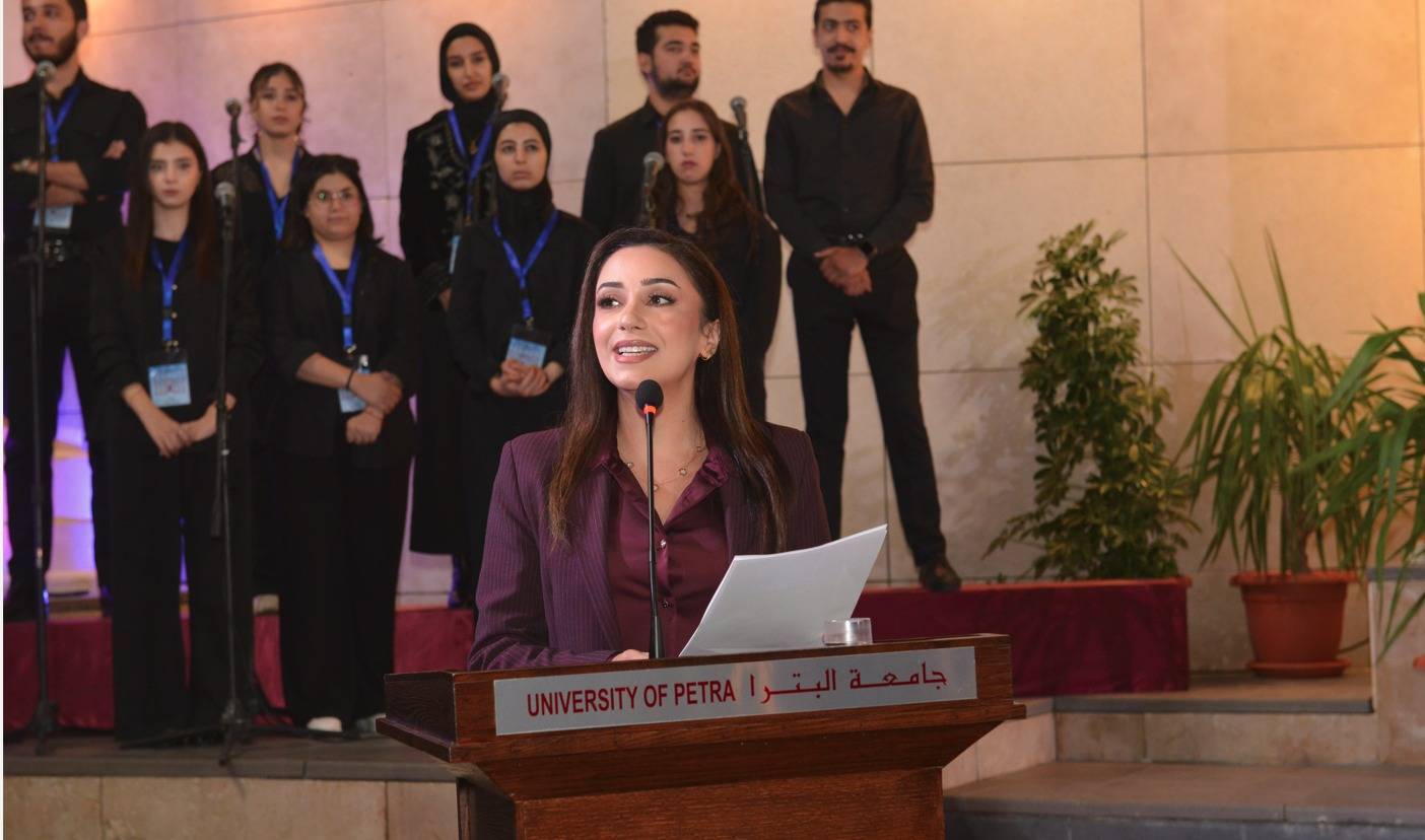 جامعة البترا تحتفل بتخريج الفوج الحادي والثلاثين للفصل الصيفي 2024/2025