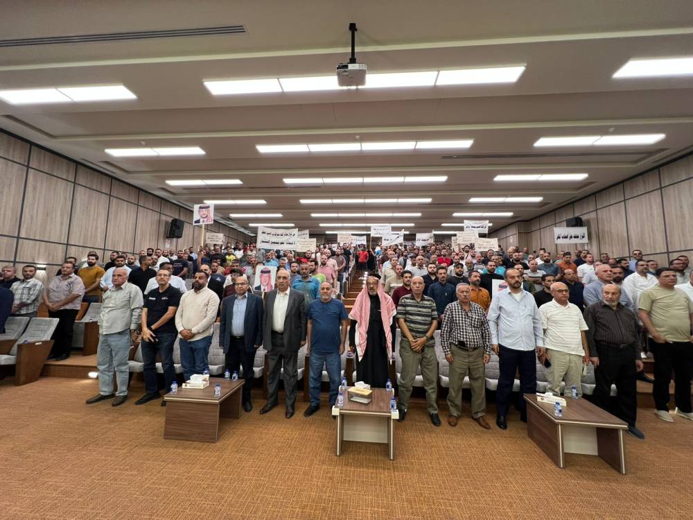 مستثمرون في المنطقة الحرة يحتجون على قرار الحكومة بخصوص المركبات ويلوحون بالتصعيد عاجل