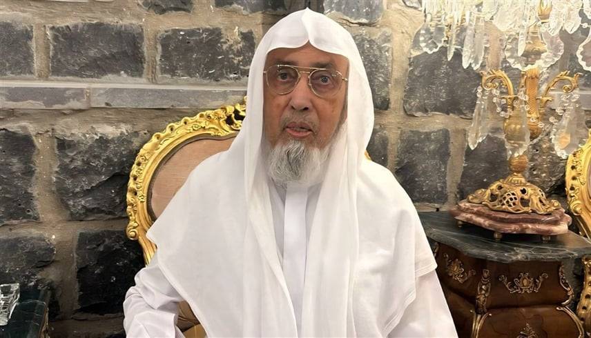 وفاة شيخ قراء المسجد النبوي وتشييع جنازته فجراً