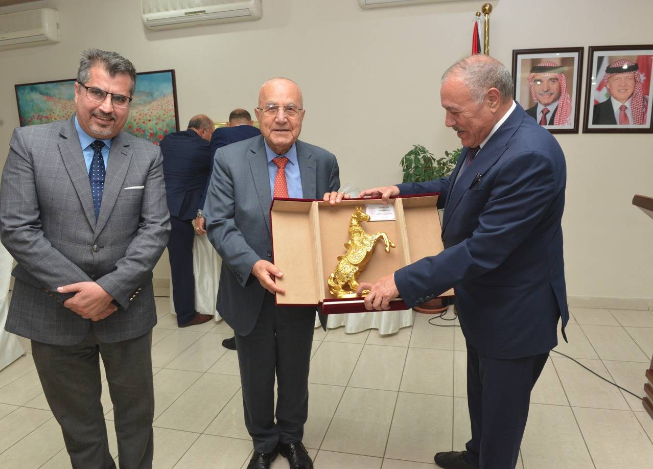 جامعة البترا تكرم دولة الدكتور عدنان بدران بعد مسيرة تزخر بالعطاء والإنجاز