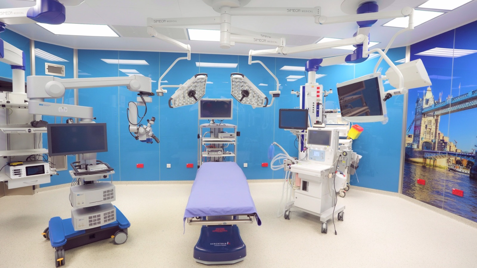 غرف العمليات في مستشفى الكندي.. تجهيزات حديثة لرعاية طبية مميزة - صور