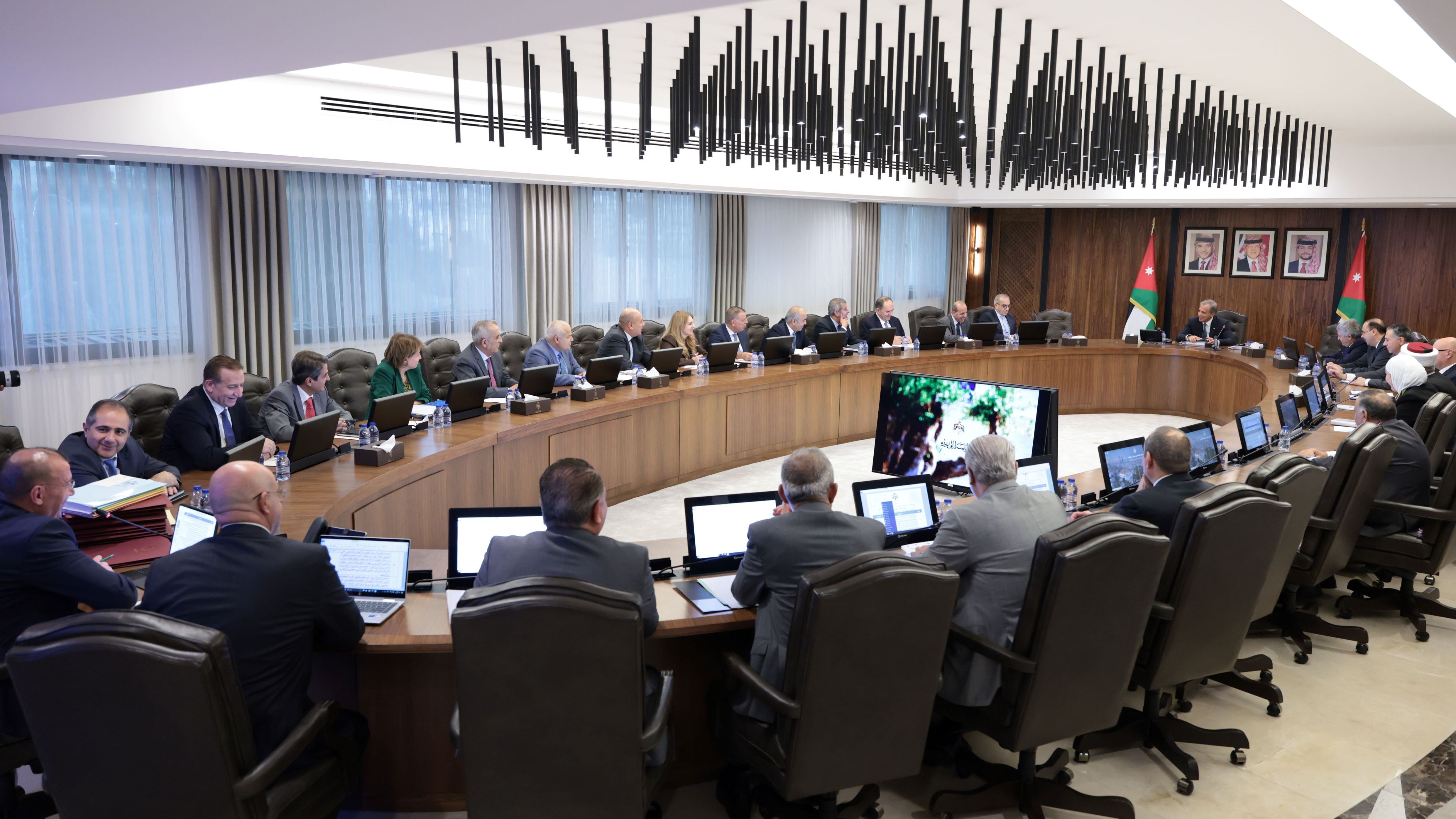 مجلس الوزراء يقرر تعديل قرار الحجز على أموال المدين لصالح الأموال العامة