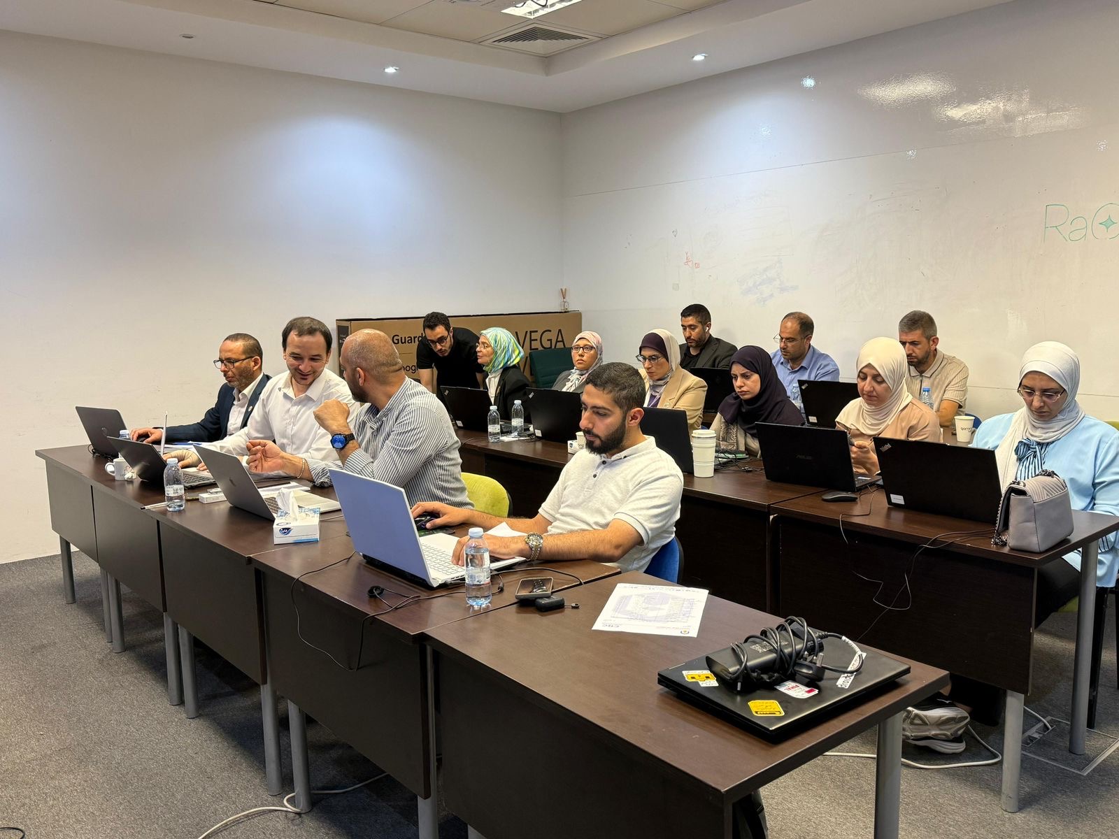 جامعة عمان العربية تعزّز التعليم الرقمي من خلال ورشة  توظيف الألعاب في التعليم  بالتعاون مع مختبر الألعاب الأردني