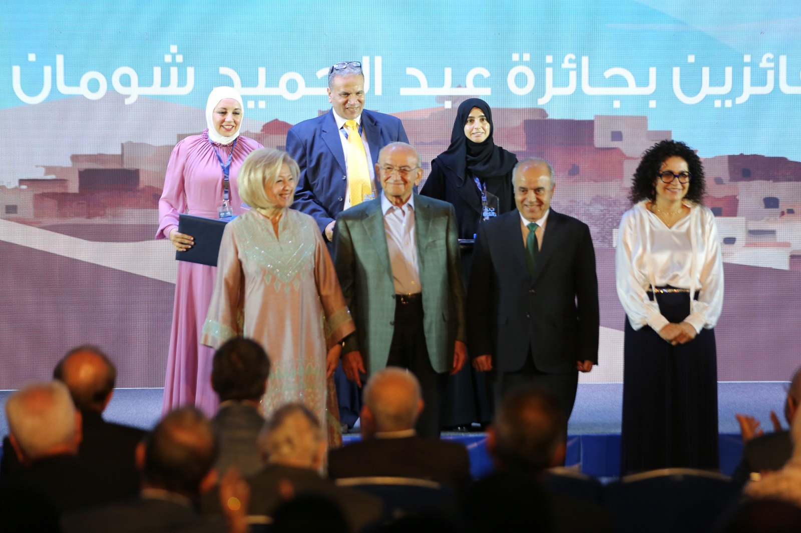 شومان تكرم الفائزين بجائزتي الباحثين العرب وأدب الأطفال لعام 2025